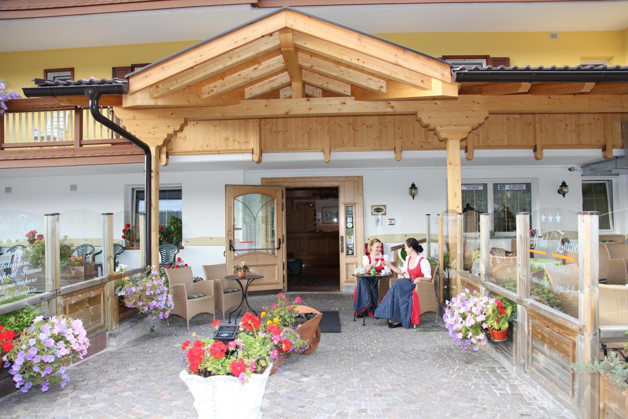 Hotel Zanon Ziano di Fiemme Dış mekan fotoğraf